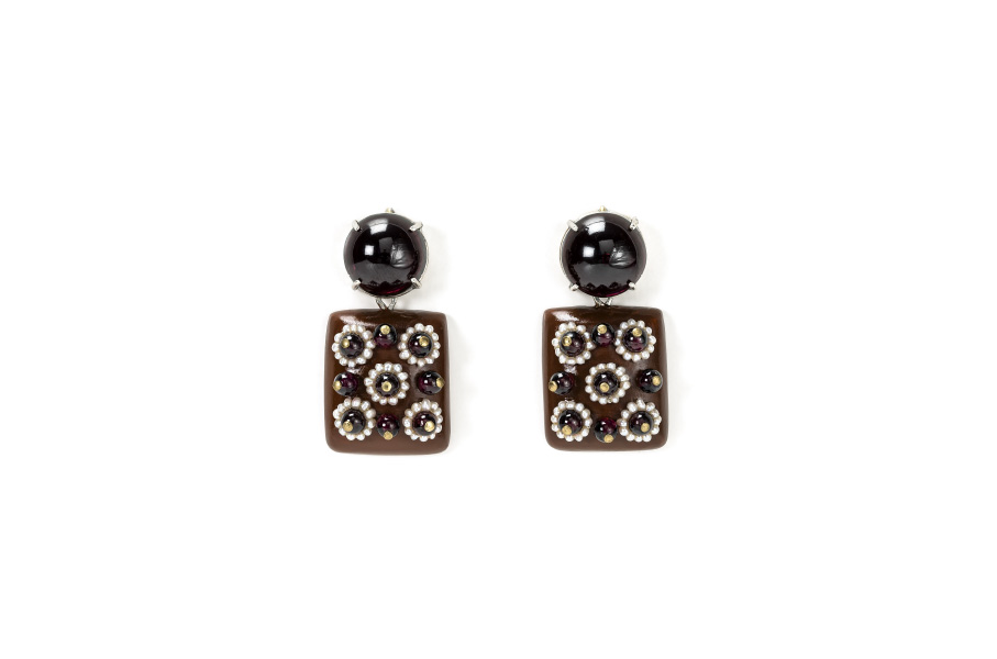 Italian Contemporary Art Gian Luca Bartellone: Earrings jewelry with gold 18kt, silver, garnets, pearls